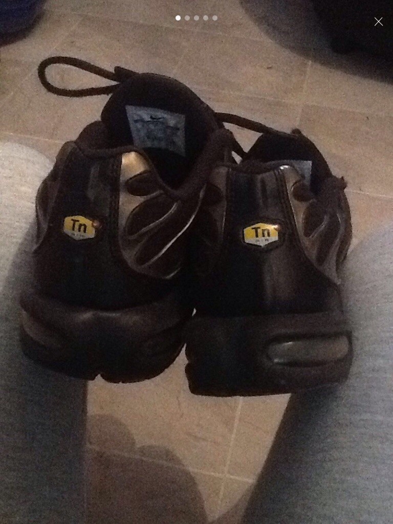 black tns size 7
